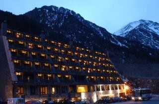 Atiram Patagonia Arinsal Exterior foto